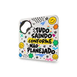 Porta-Copos com Abridor de Garrafas Embutido - Conforme o não planejado